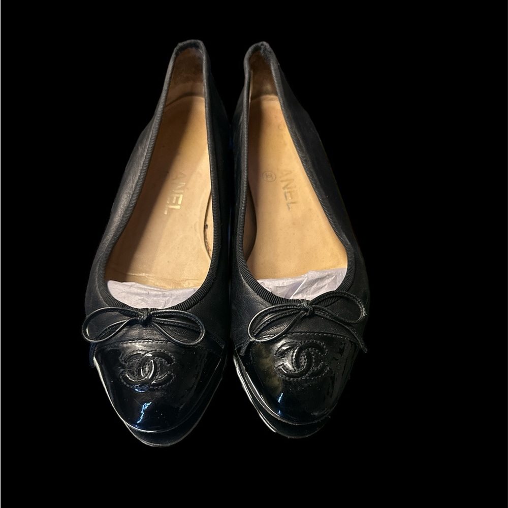 Vintage Chanel ballet flats
